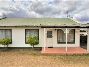 3 Bed Townhouse in Cleland