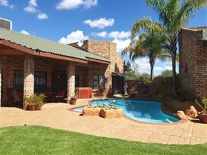 4 Bed House in El Toro Park