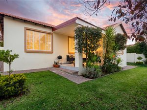 3 Bed Townhouse in Amorosa