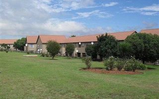 1 Bedroom Townhouse in Marais Steyn Park