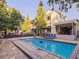 5 Bed House in Maroeladal