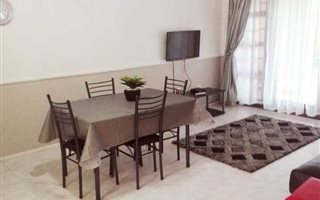 2 Bedroom Apartment in Riverside Park