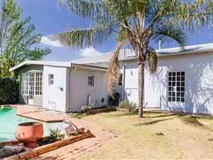 3 Bed House in Westdene