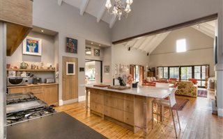 3 Bedroom House in Waterfall Equestrian Estate