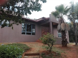 4 Bed House in Broederstroom