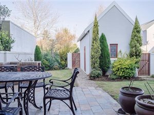3 Bed Townhouse in Nottingham Road