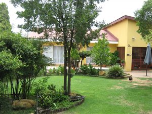 5 Bed House in Charl Cilliers