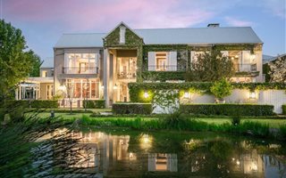 7 Bedroom House in Waterfall Equestrian Estate