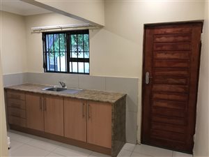 1 Bedroom Garden Cottage in Lombardy West