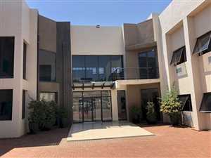 394 m² Commercial space in Kyalami