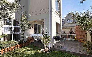 3 Bedroom Duplex in Bryanston