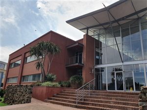 358 m² Commercial space in Bedfordview