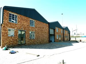 285 m² Commercial space in Dunswart