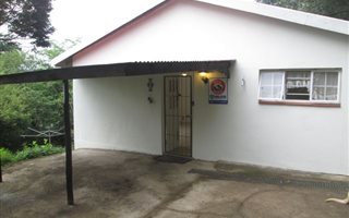 2 Bedroom Garden Cottage in West Riding
