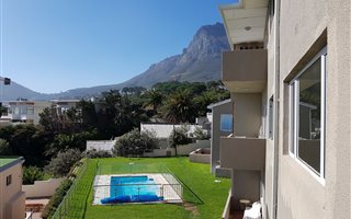 2 Bedroom Apartment in Camps Bay