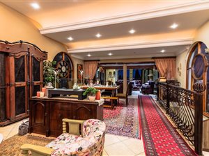 5 Bed House in Newlands