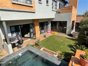 6 Bed House in Erasmuskloof