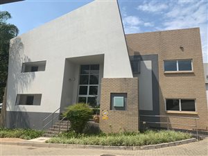 1923 m² Commercial space in Paulshof