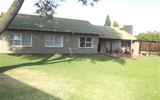 3 Bedroom House in Quellerina