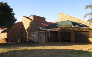 Farm in Nortons Home Estate