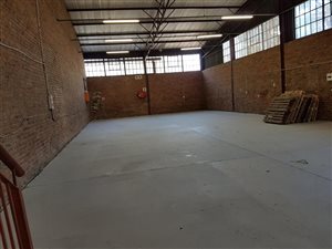 300 m² Industrial space in Bloemfontein Rural