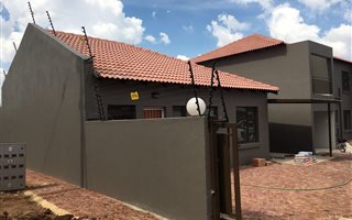 2 Bedroom Townhouse in Pretoria North