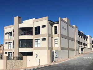 3 Bed Apartment in Mossel Bay Central