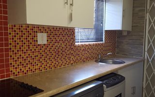 3 Bedroom House in Lentegeur