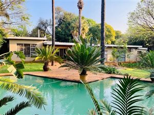 4 Bed House in Lynnwood Park
