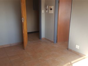 1 Bed Flat in Kroonstad