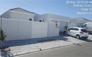 4 Bedroom House in Sunningdale