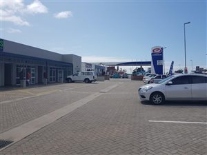 71 m² Retail Space in Amalinda