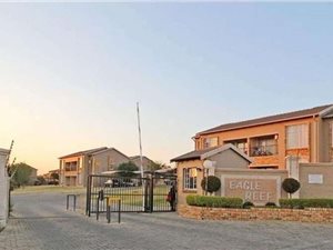 2 Bed Apartment in Laser Park