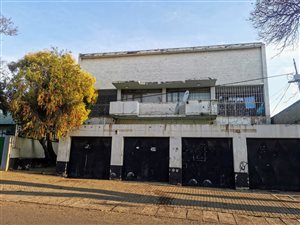 7 Bed Apartment in Yeoville