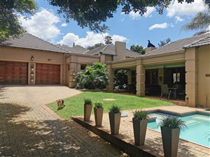 4 Bed House in Maroelana