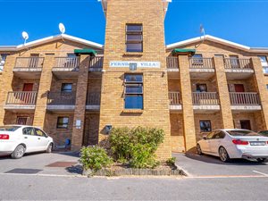 2 Bed Apartment in Ferndale