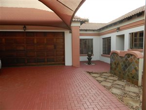 3 Bed House in Heatherview