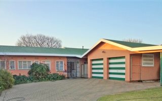 4 Bedroom House in Jan Cilliers Park