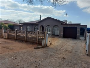 3 Bed House in Vanderbijlpark CW2