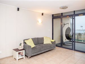 2 Bed Apartment in Point Waterfront