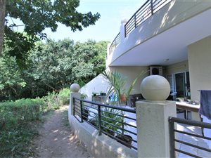 3 Bed Apartment in Willard Beach