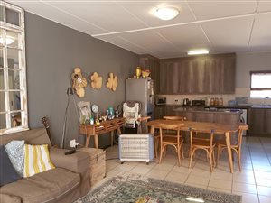 3 Bed Apartment in Helderkruin