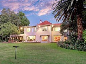 4 Bed House in Parkwood