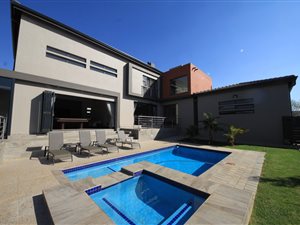 3 Bed House in Midstream Estate
