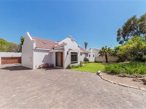 3 Bed House in Wendywood