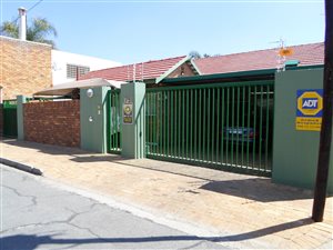 4 Bed House in Orange Grove