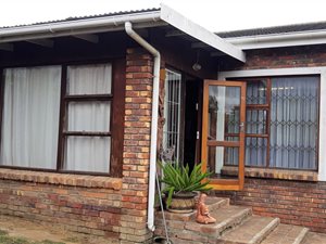 3 Bed House in George South