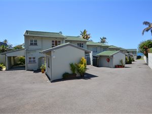 3 Bed Apartment in Compensation Beach