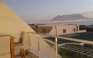 3 Bedroom Apartment in Tableview