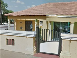 200 m² Office Space in Tlhabane